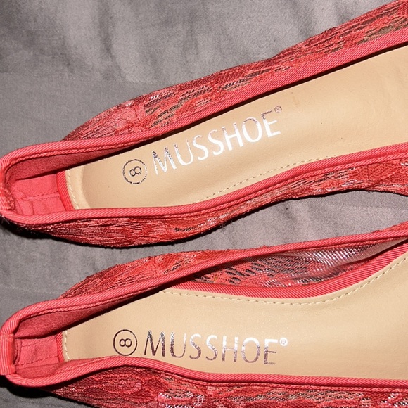 NWOT!Ladies Lace Flats - Picture 3 of 5